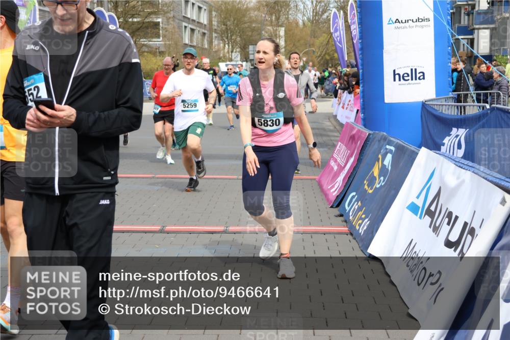 12.04.2026 - 45. Internationalen Wilhelmsburger Insellauf Strokosch-Dieckow http://msf.ph/oto/9466641 12.04.2026 13:11:04 Ziel 3285, 3288, 5444, 5443, 5830, 5259, 3407, 3948, 3949, 4540, 2315, 5494 meine-sportfotos.de