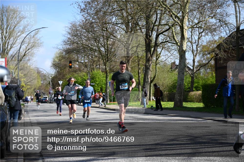 12.04.2026 - 45. Internationalen Wilhelmsburger Insellauf J. Mangold http://msf.ph/oto/9466769 12.04.2026 11:02:53 Ziel 2016, 3052, 4513, 2168, 3910, 3700, 3716, 3223, 4246, 4382, 5816, 3384, 2950, 5460, 5460, 4141, 2422 meine-sportfotos.de