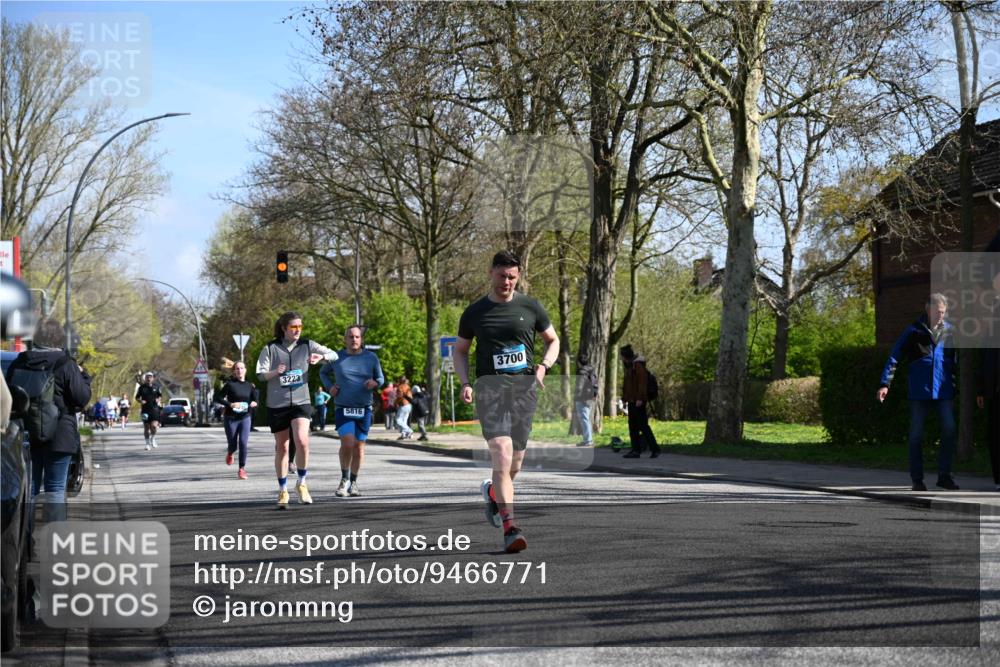 12.04.2026 - 45. Internationalen Wilhelmsburger Insellauf J. Mangold http://msf.ph/oto/9466771 12.04.2026 11:02:53 Ziel 2016, 3052, 4513, 2168, 3910, 3700, 3716, 3223, 4246, 4382, 5816, 3384, 2950, 5460, 5460, 4141, 2422 meine-sportfotos.de