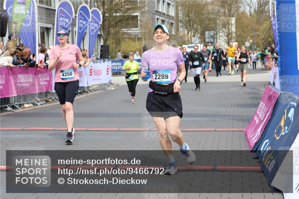 12.04.2026 - 45. Internationalen Wilhelmsburger Insellauf Strokosch-Dieckow http://msf.ph/oto/9466792 12.04.2026 13:10:50 Ziel 2289, 4250, 5612 meine-sportfotos.de