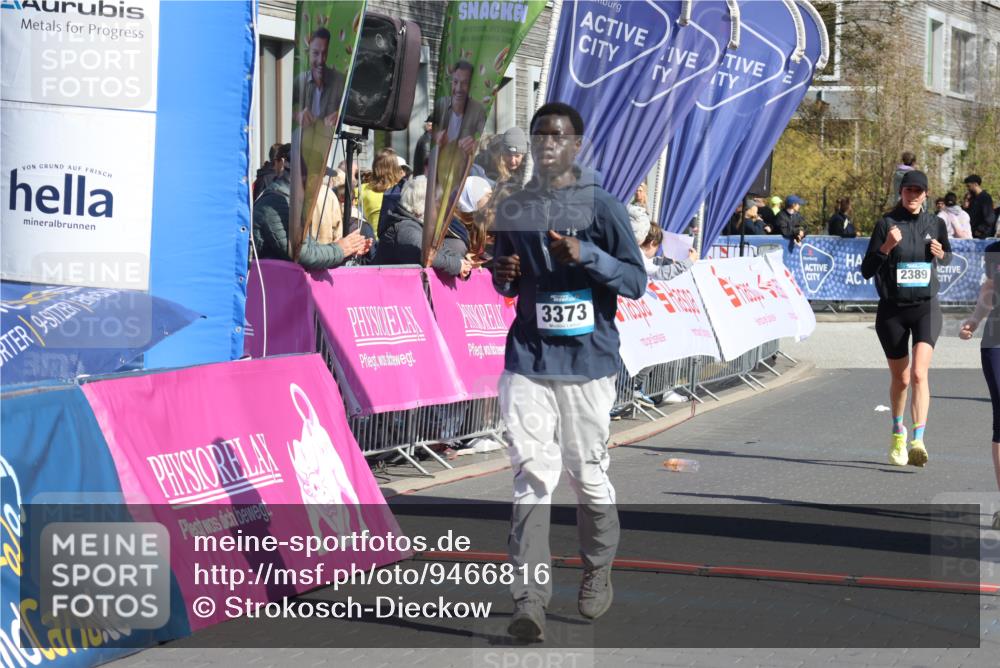 12.04.2026 - 45. Internationalen Wilhelmsburger Insellauf Strokosch-Dieckow http://msf.ph/oto/9466816 12.04.2026 11:00:59 Ziel 3373, 4632, 2389 meine-sportfotos.de