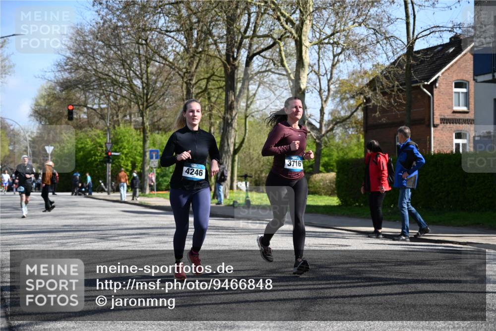 12.04.2026 - 45. Internationalen Wilhelmsburger Insellauf J. Mangold http://msf.ph/oto/9466848 12.04.2026 11:02:59 Ziel 3052, 4513, 2168, 3910, 3700, 3716, 3223, 4246, 4382, 5816, 3384, 2950, 5460, 4141, 2422, 4732 meine-sportfotos.de