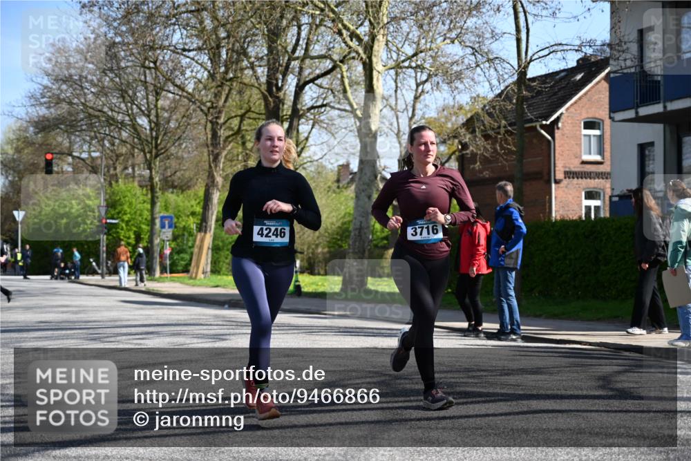 12.04.2026 - 45. Internationalen Wilhelmsburger Insellauf J. Mangold http://msf.ph/oto/9466866 12.04.2026 11:03:00 Ziel 4513, 2168, 3910, 3700, 3716, 3223, 4246, 4382, 5816, 3384, 2950, 5460, 4141, 2422, 4732 meine-sportfotos.de
