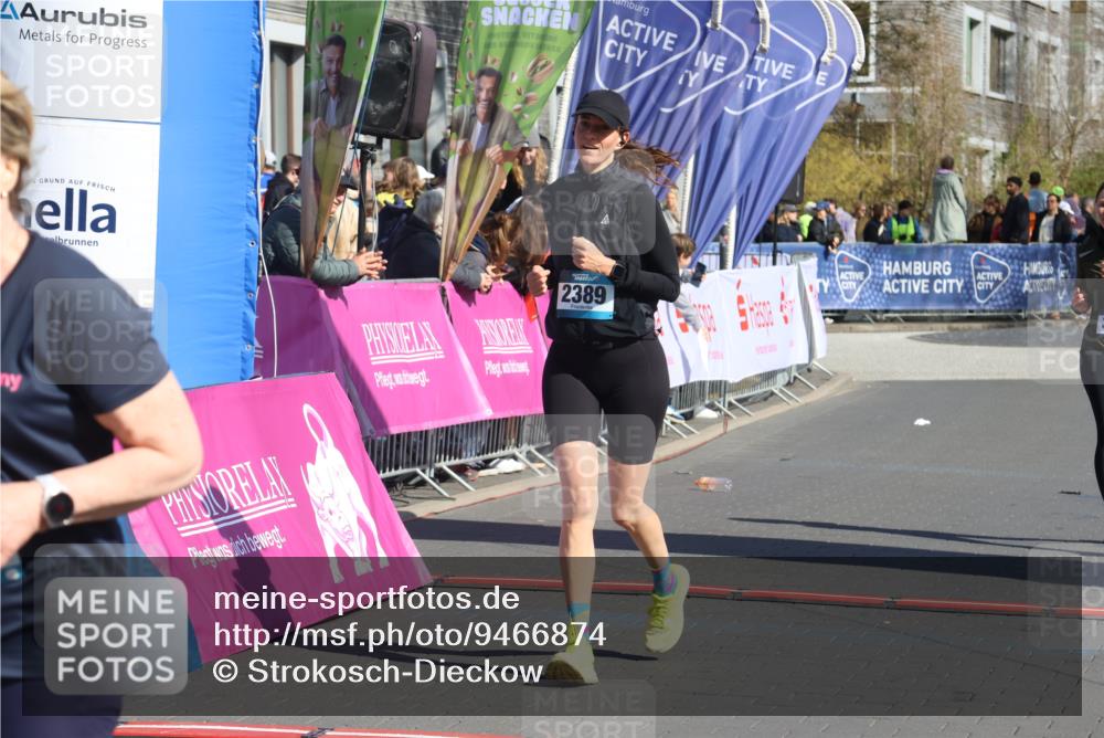 12.04.2026 - 45. Internationalen Wilhelmsburger Insellauf Strokosch-Dieckow http://msf.ph/oto/9466874 12.04.2026 11:01:03 Ziel 3373, 4632, 2389, 3725 meine-sportfotos.de