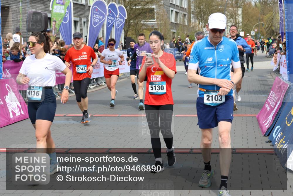 12.04.2026 - 45. Internationalen Wilhelmsburger Insellauf Strokosch-Dieckow http://msf.ph/oto/9466890 12.04.2026 13:10:36 Ziel 5130, 3004, 2103, 5089, 2001, 4116, 2743, 3673, 4961, 3919, 3793, 3549, 5646, 5287 meine-sportfotos.de