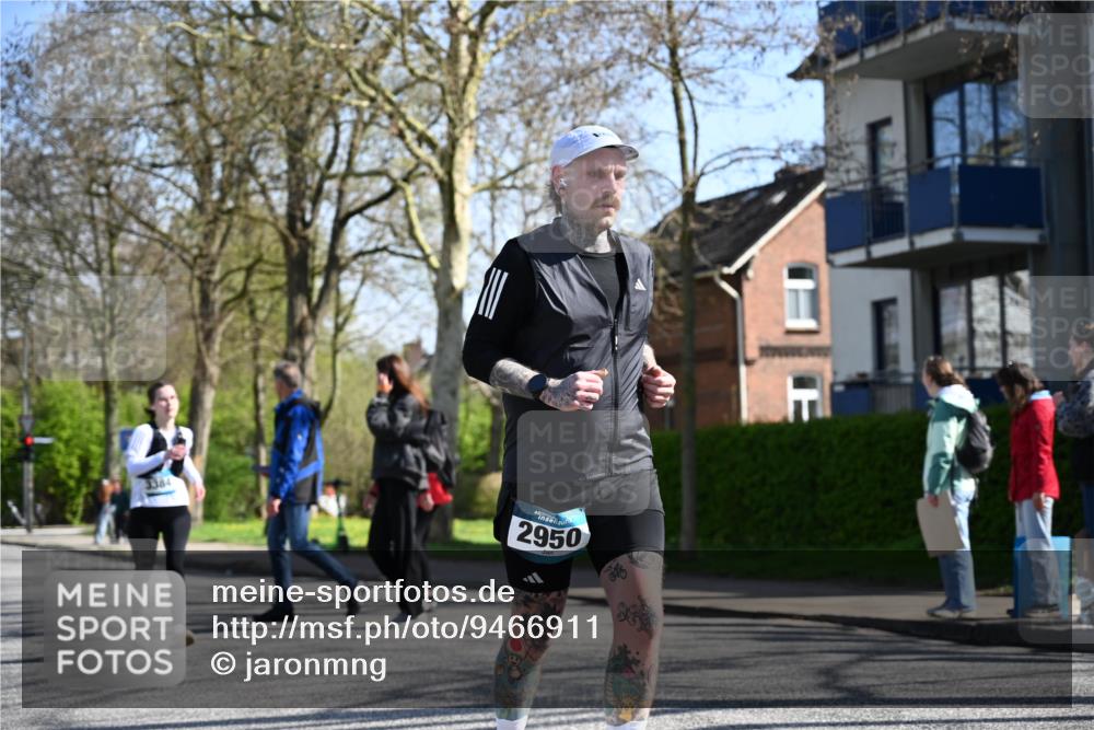 12.04.2026 - 45. Internationalen Wilhelmsburger Insellauf J. Mangold http://msf.ph/oto/9466911 12.04.2026 11:03:08 Ziel 3700, 3716, 3223, 4246, 4382, 5816, 3384, 2950, 5460, 4141, 2422, 4732, 2914, 5842 meine-sportfotos.de