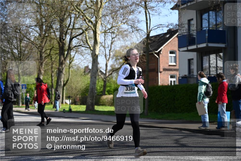 12.04.2026 - 45. Internationalen Wilhelmsburger Insellauf J. Mangold http://msf.ph/oto/9466919 12.04.2026 11:03:09 Ziel 3700, 3716, 3223, 4246, 4382, 5816, 3384, 2950, 5460, 4141, 2422, 4732, 2914, 5842 meine-sportfotos.de