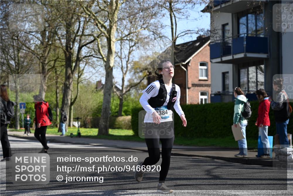 12.04.2026 - 45. Internationalen Wilhelmsburger Insellauf J. Mangold http://msf.ph/oto/9466920 12.04.2026 11:03:10 Ziel 3700, 3716, 3223, 4246, 4382, 5816, 3384, 2950, 5460, 4141, 2422, 4732, 4732, 2914, 5842 meine-sportfotos.de