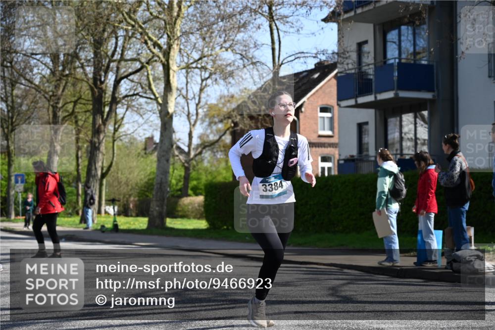 12.04.2026 - 45. Internationalen Wilhelmsburger Insellauf J. Mangold http://msf.ph/oto/9466923 12.04.2026 11:03:10 Ziel 3700, 3716, 3223, 4246, 4382, 5816, 3384, 2950, 5460, 4141, 2422, 4732, 4732, 2914, 5842 meine-sportfotos.de
