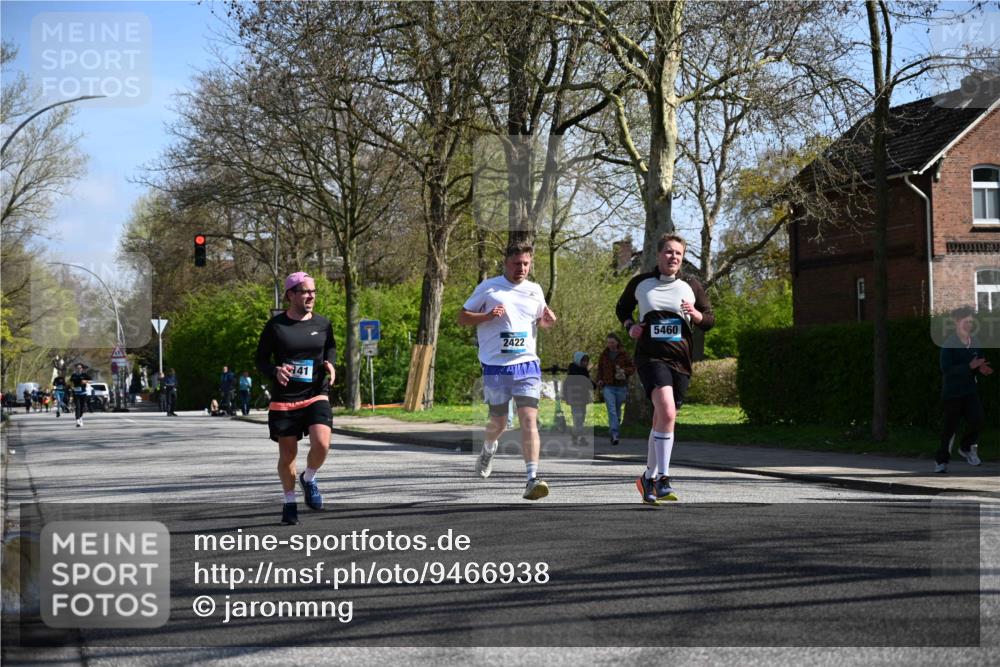 12.04.2026 - 45. Internationalen Wilhelmsburger Insellauf J. Mangold http://msf.ph/oto/9466938 12.04.2026 11:03:17 Ziel 3384, 2950, 5460, 4141, 2422, 4732, 2914, 5842, 2005 meine-sportfotos.de