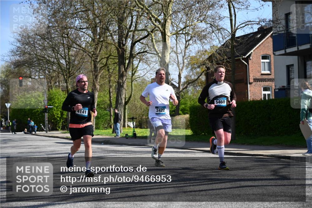 12.04.2026 - 45. Internationalen Wilhelmsburger Insellauf J. Mangold http://msf.ph/oto/9466953 12.04.2026 11:03:18 Ziel 3384, 2950, 5460, 4141, 2422, 4732, 2914, 5842, 5842, 2005 meine-sportfotos.de
