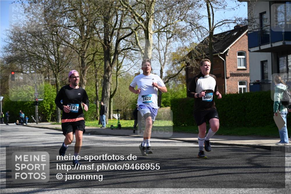 12.04.2026 - 45. Internationalen Wilhelmsburger Insellauf J. Mangold http://msf.ph/oto/9466955 12.04.2026 11:03:18 Ziel 3384, 2950, 5460, 4141, 2422, 4732, 2914, 5842, 5842, 2005 meine-sportfotos.de