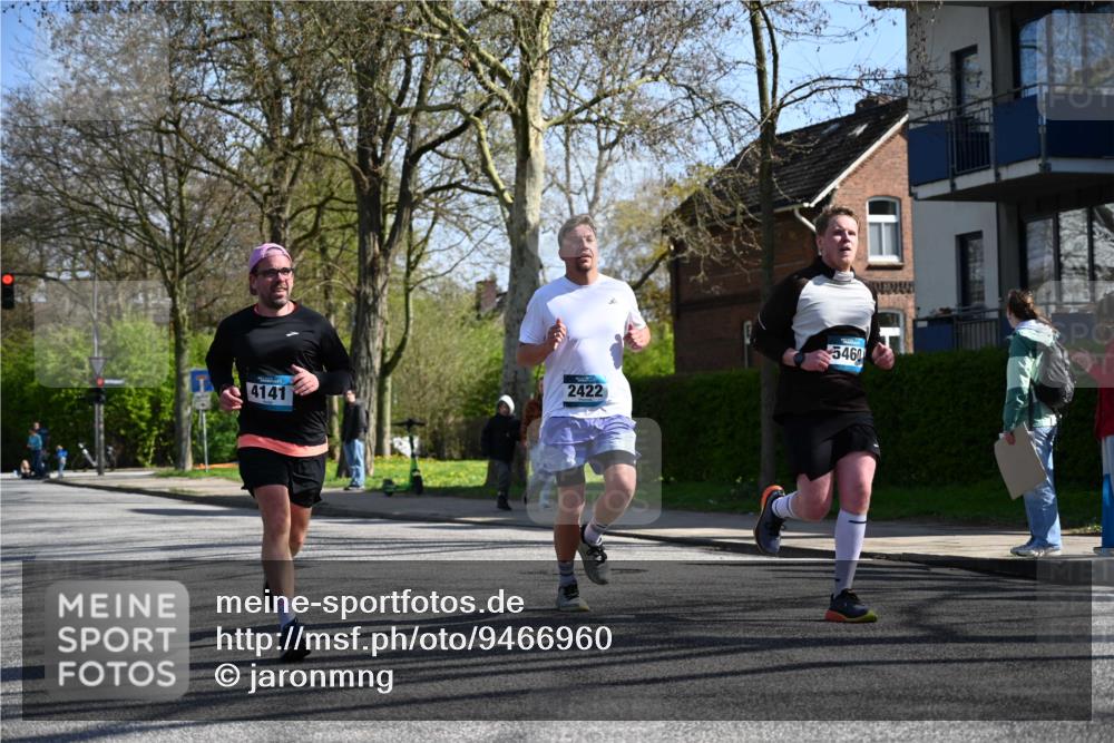 12.04.2026 - 45. Internationalen Wilhelmsburger Insellauf J. Mangold http://msf.ph/oto/9466960 12.04.2026 11:03:18 Ziel 3384, 2950, 5460, 4141, 2422, 4732, 2914, 5842, 5842, 2005 meine-sportfotos.de