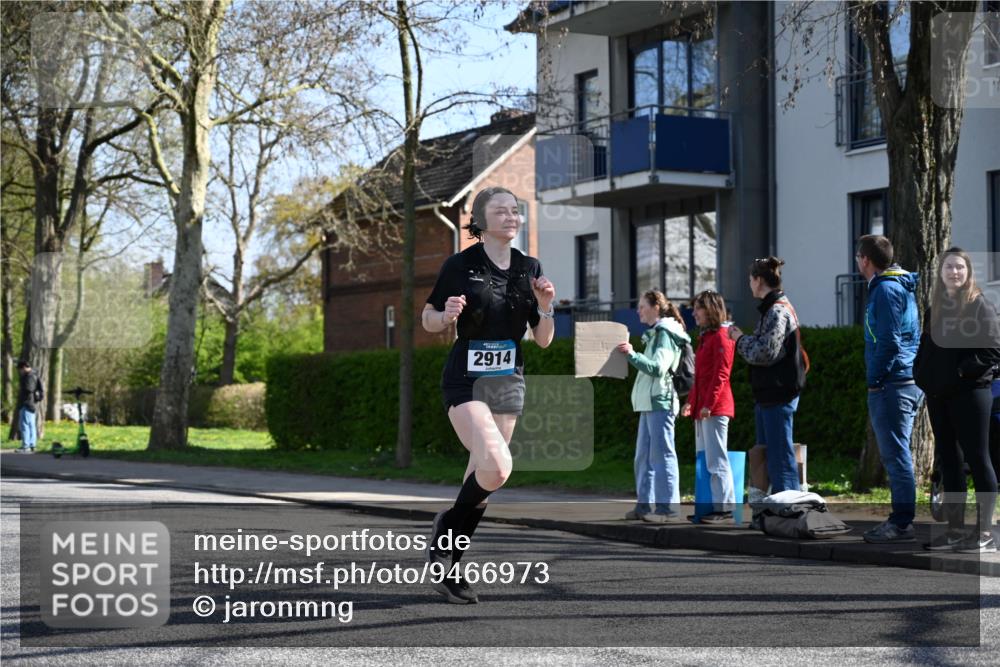 12.04.2026 - 45. Internationalen Wilhelmsburger Insellauf J. Mangold http://msf.ph/oto/9466973 12.04.2026 11:03:43 Ziel 4732, 2914, 5842, 2005, 2221, 3027, 3015, 3015, 5533, 2664, 5792, 4059, 4489 meine-sportfotos.de