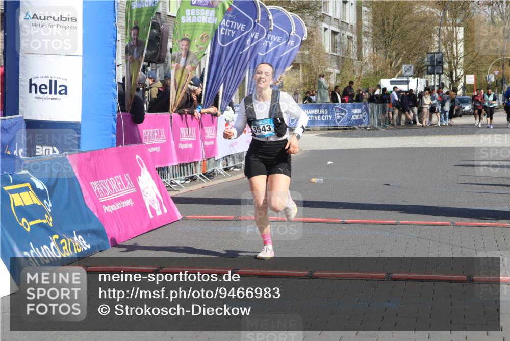 12.04.2026 - 45. Internationalen Wilhelmsburger Insellauf Strokosch-Dieckow http://msf.ph/oto/9466983 12.04.2026 11:16:54 Ziel 3543, 2329 meine-sportfotos.de