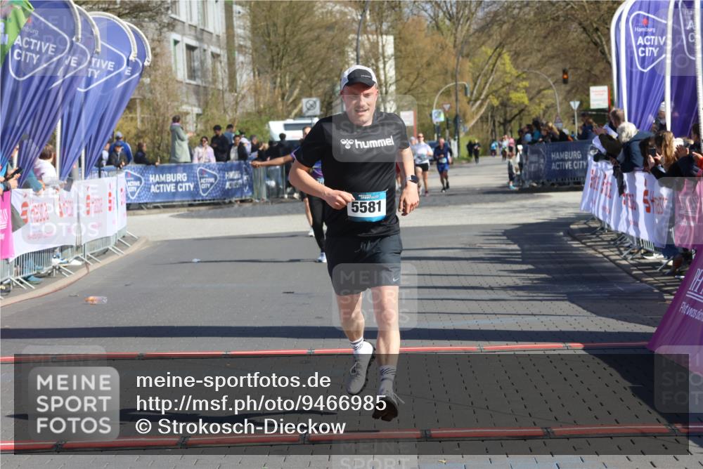 12.04.2026 - 45. Internationalen Wilhelmsburger Insellauf Strokosch-Dieckow http://msf.ph/oto/9466985 12.04.2026 11:01:25 Ziel 5581 meine-sportfotos.de