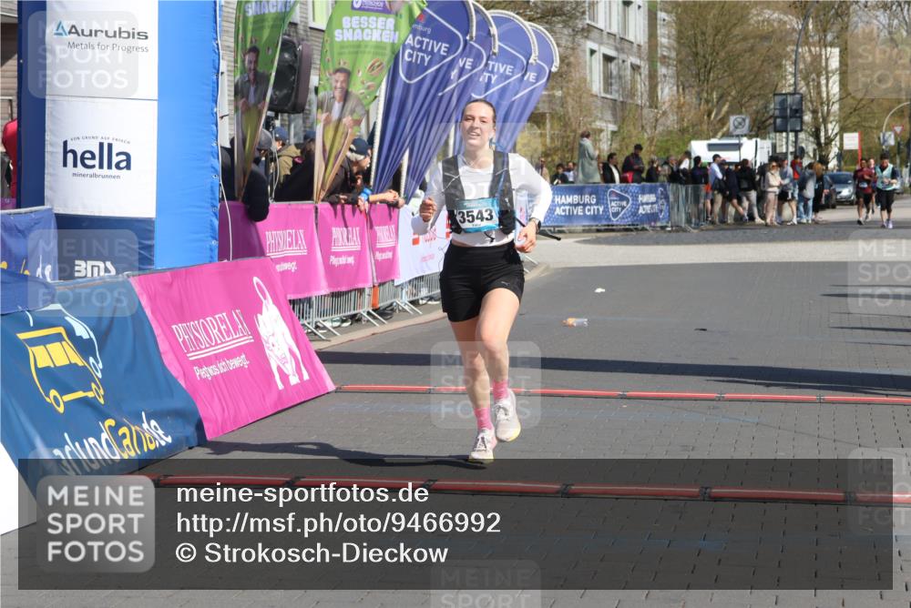 12.04.2026 - 45. Internationalen Wilhelmsburger Insellauf Strokosch-Dieckow http://msf.ph/oto/9466992 12.04.2026 11:16:54 Ziel 3543, 2329 meine-sportfotos.de