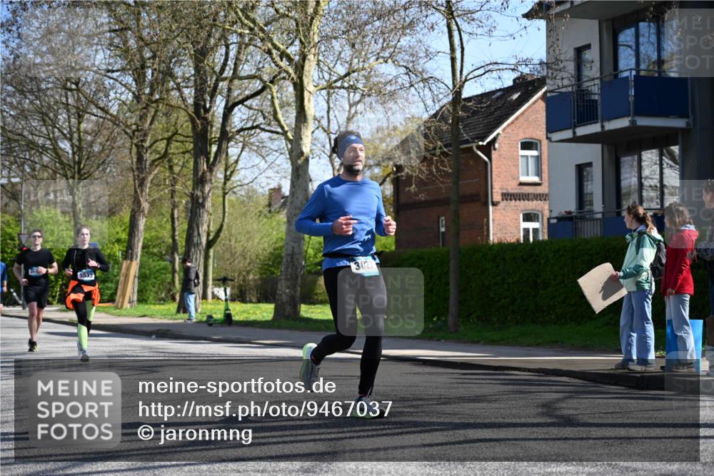 12.04.2026 - 45. Internationalen Wilhelmsburger Insellauf J. Mangold http://msf.ph/oto/9467037 12.04.2026 11:04:03 Ziel 2005, 2221, 3027, 3015, 5533, 2664, 5792, 4059, 4489, 4686, 3615, 3615, 2211, 3978, 4484, 4486, 3678 meine-sportfotos.de