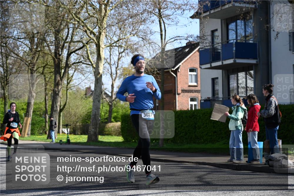 12.04.2026 - 45. Internationalen Wilhelmsburger Insellauf J. Mangold http://msf.ph/oto/9467041 12.04.2026 11:04:04 Ziel 2221, 3027, 3015, 5533, 2664, 5792, 4059, 4489, 4059, 4489, 4686, 3615, 2211, 3978, 4484, 4486, 3678 meine-sportfotos.de