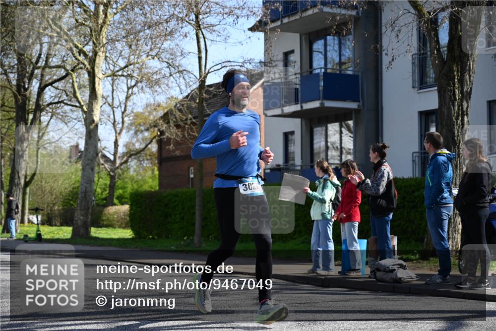 12.04.2026 - 45. Internationalen Wilhelmsburger Insellauf J. Mangold http://msf.ph/oto/9467049 12.04.2026 11:04:04 Ziel 2221, 3027, 3015, 5533, 2664, 5792, 4059, 4489, 4059, 4489, 4686, 3615, 2211, 3978, 4484, 4486, 3678 meine-sportfotos.de