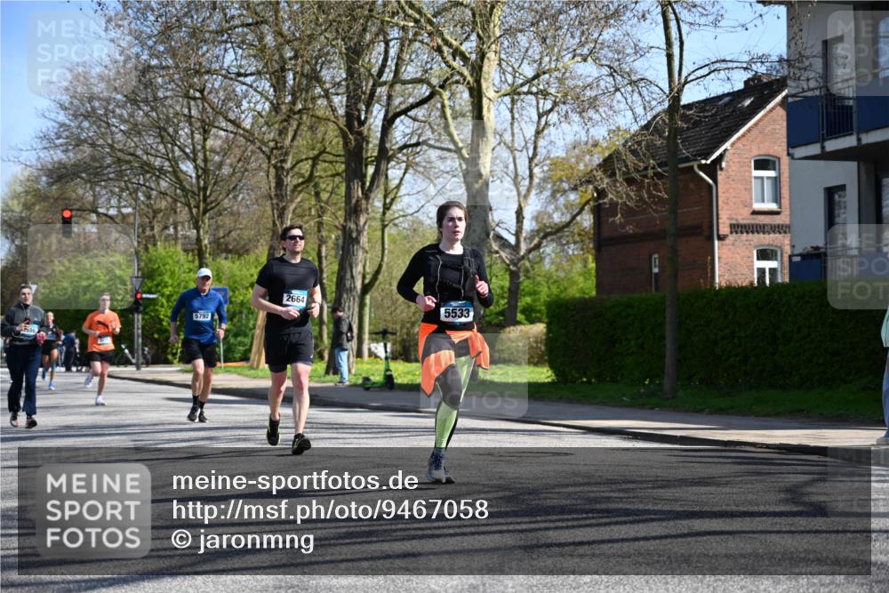 12.04.2026 - 45. Internationalen Wilhelmsburger Insellauf J. Mangold http://msf.ph/oto/9467058 12.04.2026 11:04:06 Ziel 2221, 3027, 3015, 5533, 2664, 5792, 4059, 4489, 4686, 3615, 2211, 3978, 4484, 4486, 3678, 2204, 5570, 3679 meine-sportfotos.de