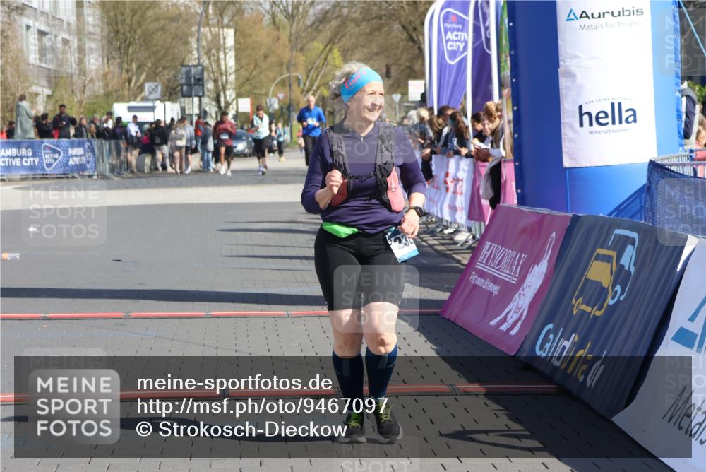 12.04.2026 - 45. Internationalen Wilhelmsburger Insellauf Strokosch-Dieckow http://msf.ph/oto/9467097 12.04.2026 11:16:57 Ziel 3543, 2329 meine-sportfotos.de