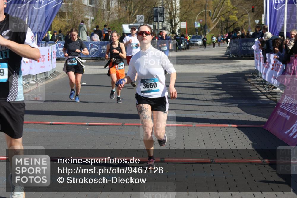 12.04.2026 - 45. Internationalen Wilhelmsburger Insellauf Strokosch-Dieckow http://msf.ph/oto/9467128 12.04.2026 11:01:36 Ziel 2229, 3660, 2880 meine-sportfotos.de