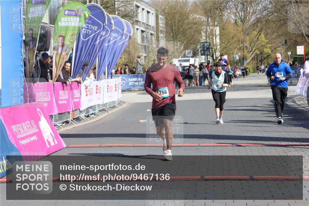 12.04.2026 - 45. Internationalen Wilhelmsburger Insellauf Strokosch-Dieckow http://msf.ph/oto/9467136 12.04.2026 11:17:06 Ziel 5756, 3891 meine-sportfotos.de