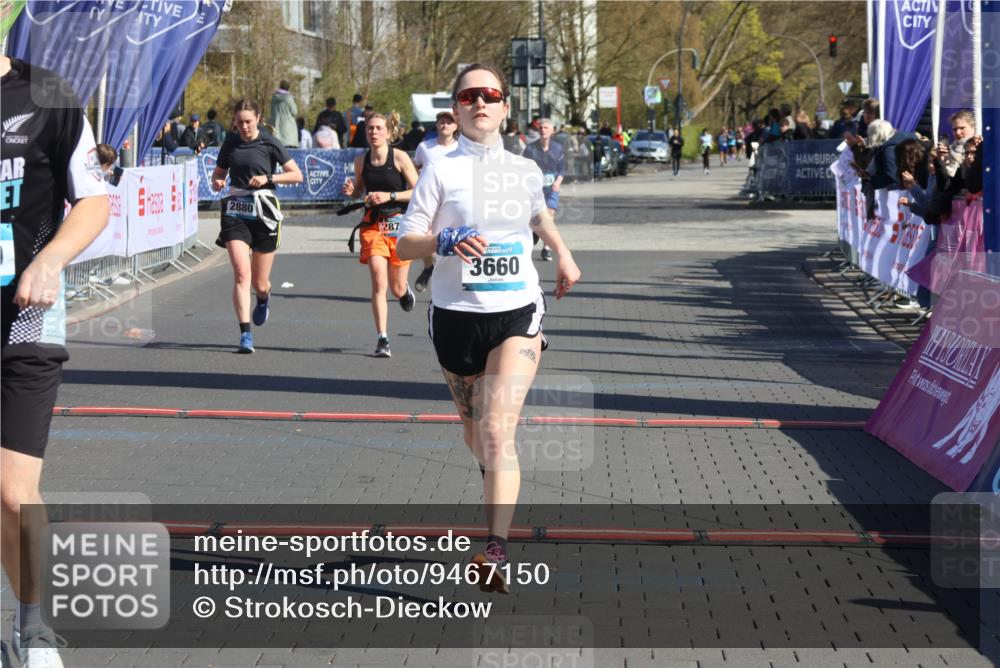 12.04.2026 - 45. Internationalen Wilhelmsburger Insellauf Strokosch-Dieckow http://msf.ph/oto/9467150 12.04.2026 11:01:36 Ziel 2229, 3660, 2880 meine-sportfotos.de