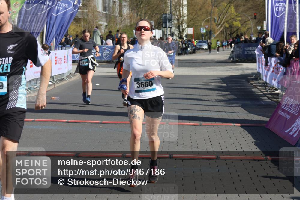 12.04.2026 - 45. Internationalen Wilhelmsburger Insellauf Strokosch-Dieckow http://msf.ph/oto/9467186 12.04.2026 11:01:36 Ziel 2229, 3660, 2880 meine-sportfotos.de