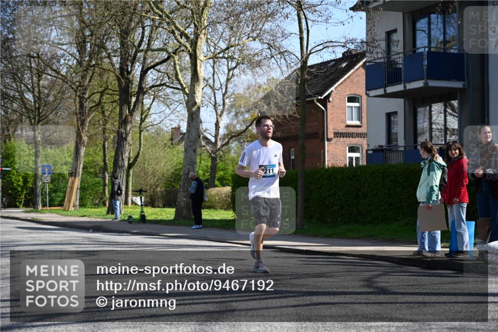 12.04.2026 - 45. Internationalen Wilhelmsburger Insellauf J. Mangold http://msf.ph/oto/9467192 12.04.2026 11:04:26 Ziel 2664, 5792, 4059, 4489, 4686, 3615, 2211, 3978, 4484, 4486, 3678, 3678, 2204, 5570, 3679, 3064, 2225, 2203, 2415, 3130, 4286 meine-sportfotos.de