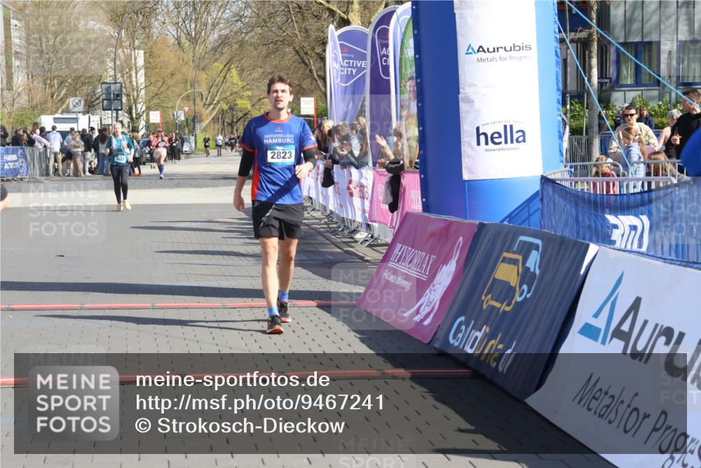 12.04.2026 - 45. Internationalen Wilhelmsburger Insellauf Strokosch-Dieckow http://msf.ph/oto/9467241 12.04.2026 11:17:18 Ziel 2823 meine-sportfotos.de