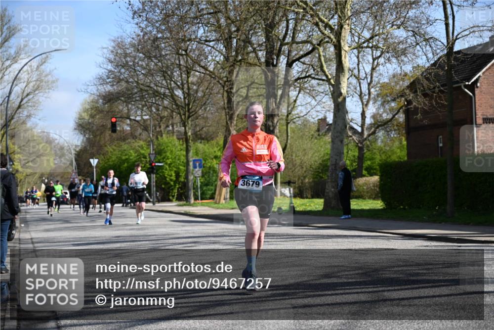 12.04.2026 - 45. Internationalen Wilhelmsburger Insellauf J. Mangold http://msf.ph/oto/9467257 12.04.2026 11:04:39 Ziel 3615, 2211, 3978, 4484, 4486, 3678, 2204, 5570, 3679, 3064, 2225, 2203, 2415, 3130, 4286, 4516, 5043, 4516, 5043, 2730, 2193, 4440, 4870, 2530, 3743, 5748, 4464 meine-sportfotos.de