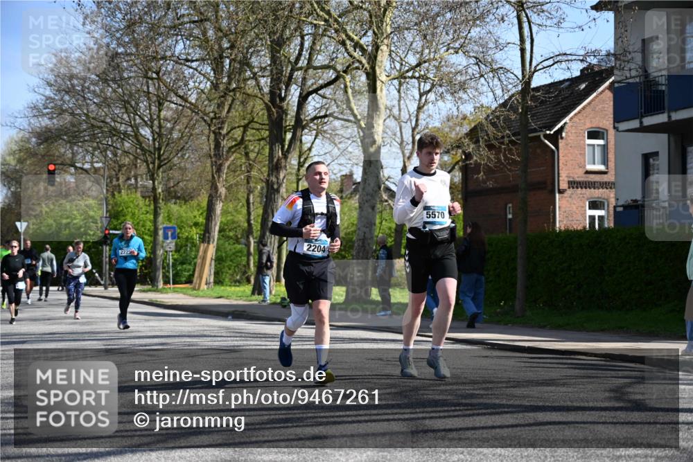 12.04.2026 - 45. Internationalen Wilhelmsburger Insellauf J. Mangold http://msf.ph/oto/9467261 12.04.2026 11:04:45 Ziel 3978, 4484, 4486, 3678, 2204, 5570, 3679, 3064, 2225, 2203, 2415, 3130, 4286, 4516, 5043, 2730, 2193, 4440, 4870, 4870, 2530, 3743, 5748, 4464, 5810 meine-sportfotos.de