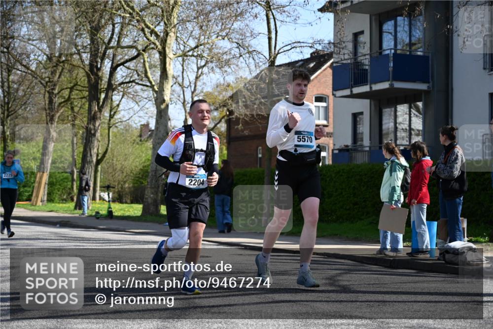 12.04.2026 - 45. Internationalen Wilhelmsburger Insellauf J. Mangold http://msf.ph/oto/9467274 12.04.2026 11:04:46 Ziel 3978, 4484, 4486, 3678, 2204, 5570, 3679, 3064, 2225, 2203, 2415, 2203, 2415, 3130, 4286, 4516, 5043, 2730, 2193, 4440, 4870, 2530, 2530, 3743, 5748, 4464, 5810 meine-sportfotos.de