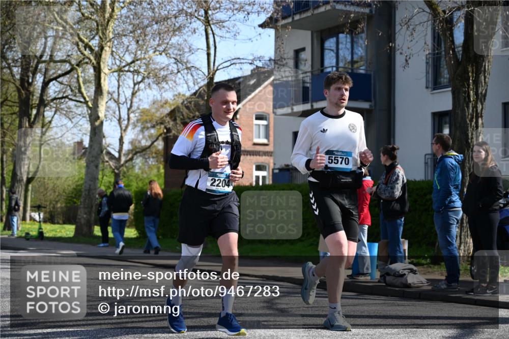 12.04.2026 - 45. Internationalen Wilhelmsburger Insellauf J. Mangold http://msf.ph/oto/9467283 12.04.2026 11:04:46 Ziel 3978, 4484, 4486, 3678, 2204, 5570, 3679, 3064, 2225, 2203, 2415, 2203, 2415, 3130, 4286, 4516, 5043, 2730, 2193, 4440, 4870, 2530, 2530, 3743, 5748, 4464, 5810 meine-sportfotos.de