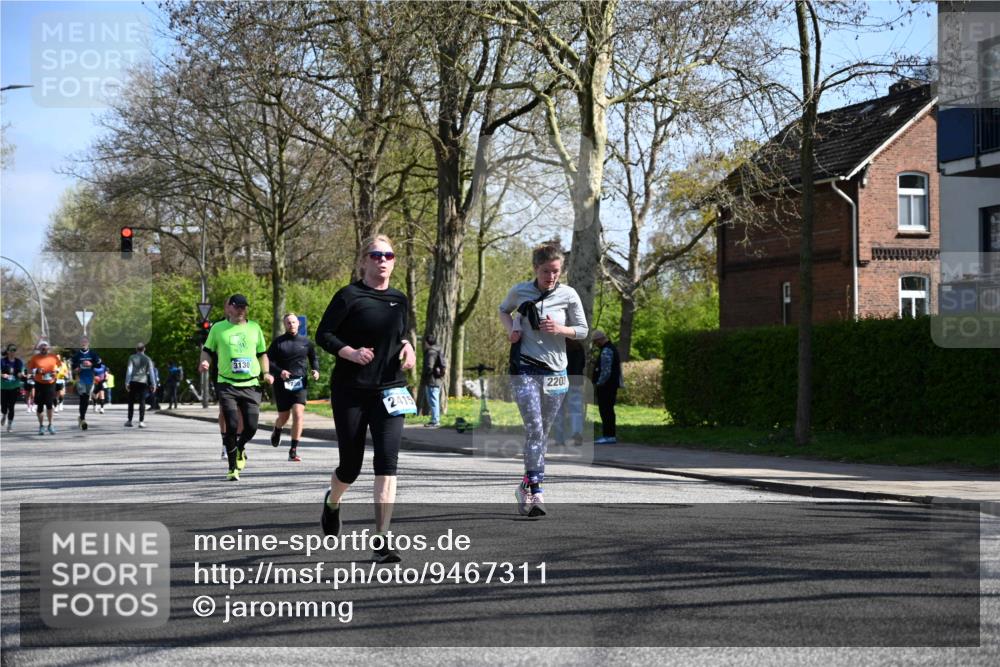 12.04.2026 - 45. Internationalen Wilhelmsburger Insellauf J. Mangold http://msf.ph/oto/9467311 12.04.2026 11:04:51 Ziel 3678, 2204, 5570, 3679, 3064, 2225, 2203, 2415, 3130, 4286, 4516, 5043, 4516, 5043, 2730, 2193, 4440, 4870, 2530, 3743, 5748, 4464, 5748, 4464, 5810, 3322, 3420 meine-sportfotos.de
