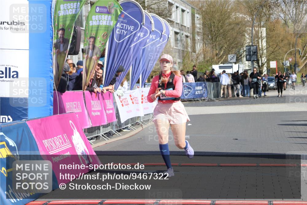 12.04.2026 - 45. Internationalen Wilhelmsburger Insellauf Strokosch-Dieckow http://msf.ph/oto/9467322 12.04.2026 11:17:31 Ziel 3080 meine-sportfotos.de