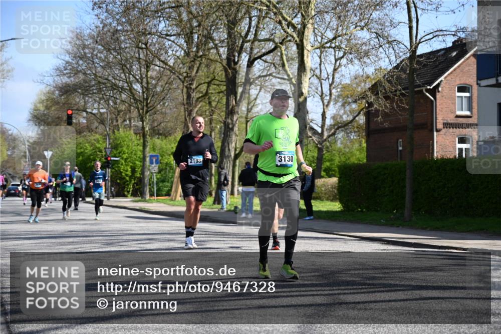 12.04.2026 - 45. Internationalen Wilhelmsburger Insellauf J. Mangold http://msf.ph/oto/9467328 12.04.2026 11:04:55 Ziel 3679, 3064, 2225, 2203, 2415, 3130, 4286, 4516, 5043, 2730, 2193, 4440, 4440, 4870, 2530, 3743, 5748, 4464, 5810, 3322, 3420 meine-sportfotos.de