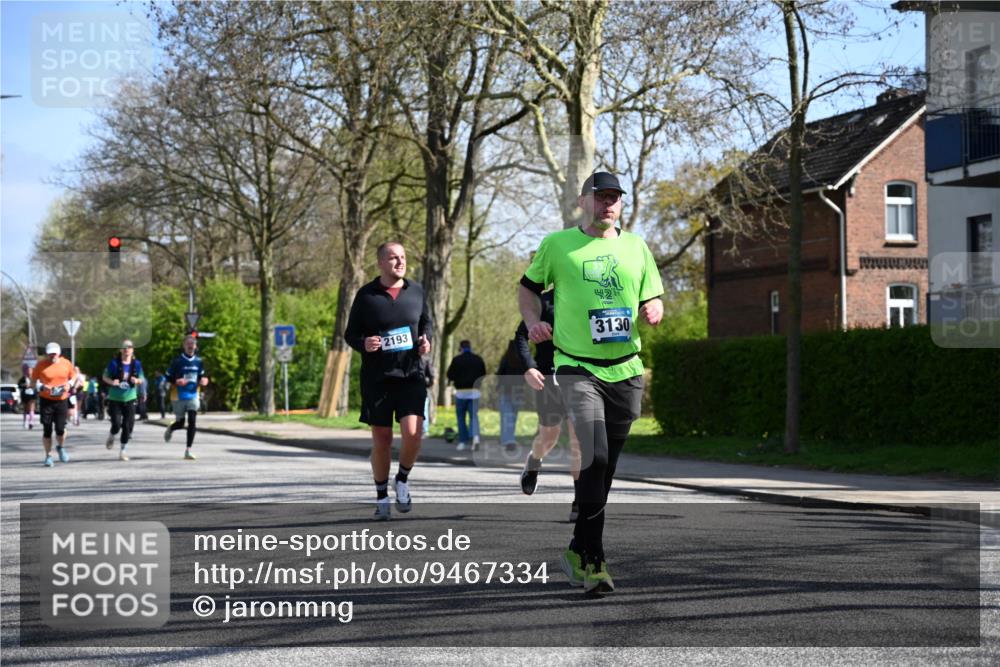 12.04.2026 - 45. Internationalen Wilhelmsburger Insellauf J. Mangold http://msf.ph/oto/9467334 12.04.2026 11:04:55 Ziel 3679, 3064, 2225, 2203, 2415, 3130, 4286, 4516, 5043, 2730, 2193, 4440, 4440, 4870, 2530, 3743, 5748, 4464, 5810, 3322, 3420 meine-sportfotos.de
