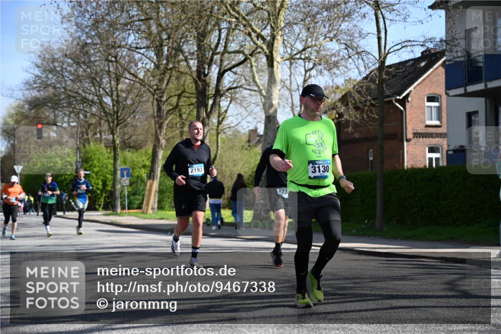 12.04.2026 - 45. Internationalen Wilhelmsburger Insellauf J. Mangold http://msf.ph/oto/9467338 12.04.2026 11:04:55 Ziel 3679, 3064, 2225, 2203, 2415, 3130, 4286, 4516, 5043, 2730, 2193, 4440, 4440, 4870, 2530, 3743, 5748, 4464, 5810, 3322, 3420 meine-sportfotos.de