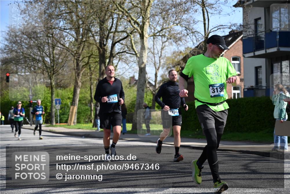 12.04.2026 - 45. Internationalen Wilhelmsburger Insellauf J. Mangold http://msf.ph/oto/9467346 12.04.2026 11:04:56 Ziel 3064, 2225, 2203, 2415, 3130, 4286, 4516, 5043, 2730, 2193, 4440, 4870, 2530, 3743, 5748, 4464, 5810, 3322, 3420 meine-sportfotos.de