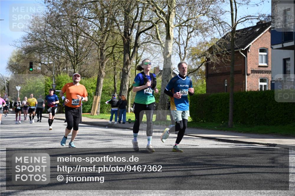 12.04.2026 - 45. Internationalen Wilhelmsburger Insellauf J. Mangold http://msf.ph/oto/9467362 12.04.2026 11:05:01 Ziel 2225, 2203, 2415, 3130, 4286, 4516, 5043, 2730, 2193, 4440, 4870, 2530, 3743, 5748, 4464, 5810, 3322, 3420, 3920 meine-sportfotos.de