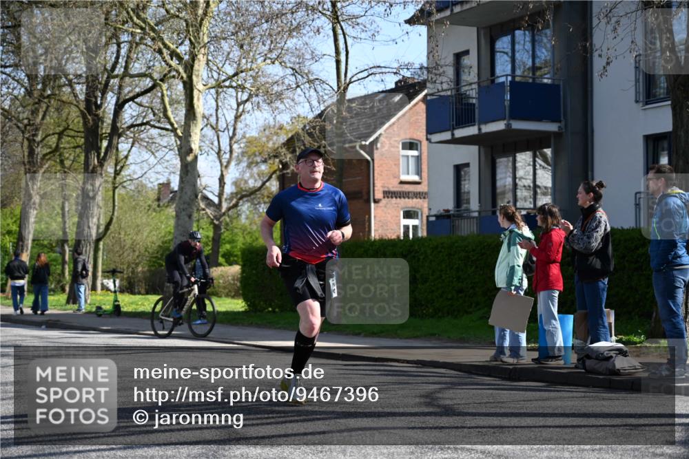 12.04.2026 - 45. Internationalen Wilhelmsburger Insellauf J. Mangold http://msf.ph/oto/9467396 12.04.2026 11:05:05 Ziel 2225, 2203, 2415, 3130, 4286, 4516, 5043, 2730, 2193, 4440, 4870, 2530, 3743, 5748, 4464, 5810, 3322, 3420, 3920, 2267, 2268, 2767 meine-sportfotos.de