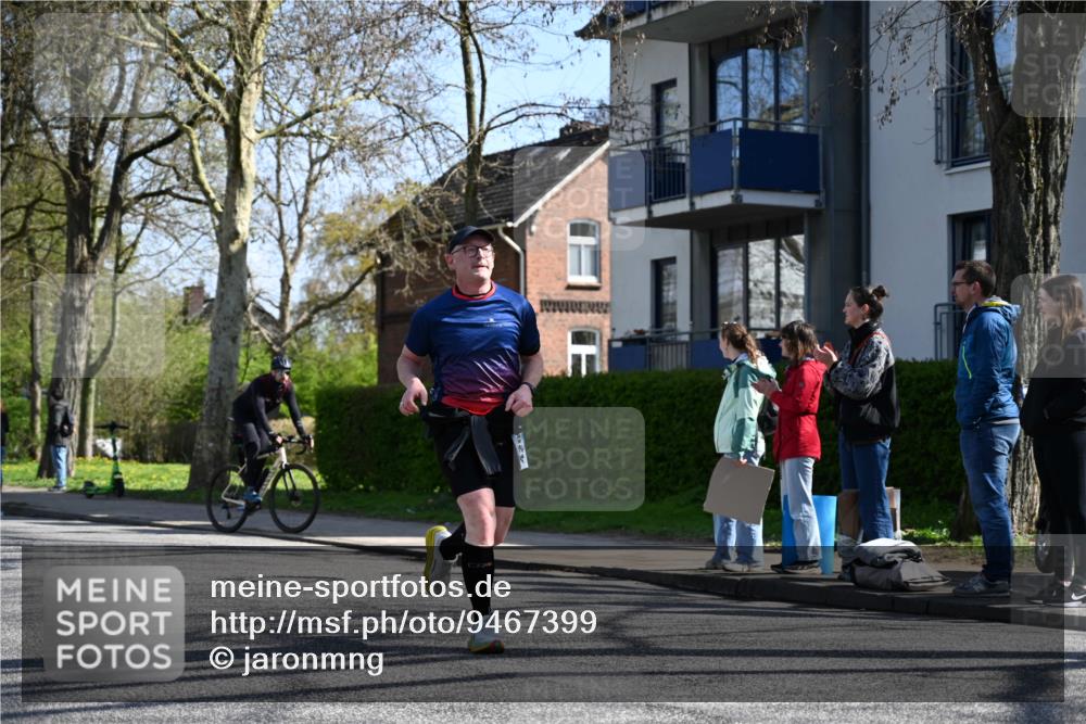12.04.2026 - 45. Internationalen Wilhelmsburger Insellauf J. Mangold http://msf.ph/oto/9467399 12.04.2026 11:05:06 Ziel 2203, 2415, 3130, 4286, 4516, 5043, 2730, 2193, 4440, 4870, 2530, 3743, 5748, 4464, 5810, 5810, 3322, 3420, 3920, 2267, 2268, 2767 meine-sportfotos.de