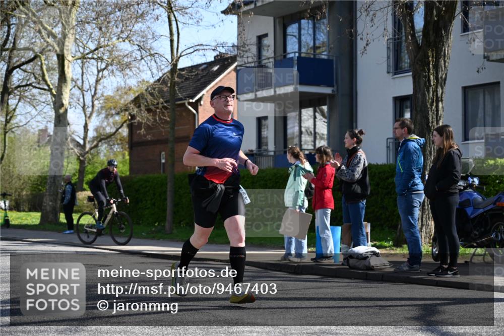 12.04.2026 - 45. Internationalen Wilhelmsburger Insellauf J. Mangold http://msf.ph/oto/9467403 12.04.2026 11:05:06 Ziel 2203, 2415, 3130, 4286, 4516, 5043, 2730, 2193, 4440, 4870, 2530, 3743, 5748, 4464, 5810, 5810, 3322, 3420, 3920, 2267, 2268, 2767 meine-sportfotos.de