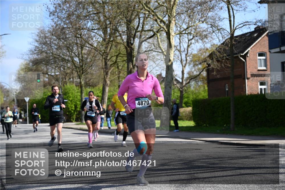 12.04.2026 - 45. Internationalen Wilhelmsburger Insellauf J. Mangold http://msf.ph/oto/9467421 12.04.2026 11:05:08 Ziel 2203, 2415, 3130, 4286, 4516, 5043, 2730, 2193, 4440, 4870, 2530, 3743, 5748, 4464, 5810, 3322, 3420, 3920, 2267, 2268, 2767, 2481 meine-sportfotos.de