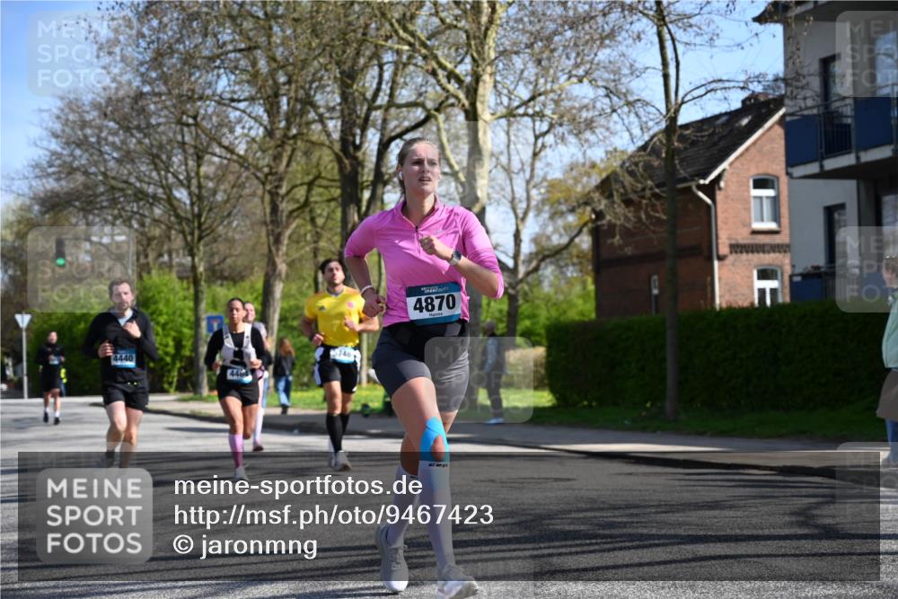 12.04.2026 - 45. Internationalen Wilhelmsburger Insellauf J. Mangold http://msf.ph/oto/9467423 12.04.2026 11:05:08 Ziel 2203, 2415, 3130, 4286, 4516, 5043, 2730, 2193, 4440, 4870, 2530, 3743, 5748, 4464, 5810, 3322, 3420, 3920, 2267, 2268, 2767, 2481 meine-sportfotos.de