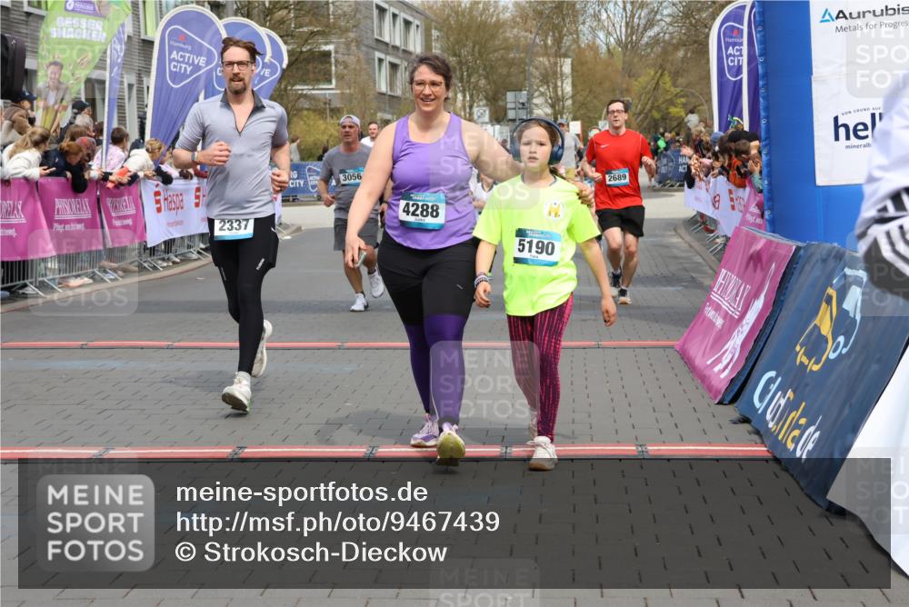 12.04.2026 - 45. Internationalen Wilhelmsburger Insellauf Strokosch-Dieckow http://msf.ph/oto/9467439 12.04.2026 13:10:02 Ziel 4288, 5190, 3121, 2337, 3056, 2688, 4776, 2689, 5095, 3571 meine-sportfotos.de