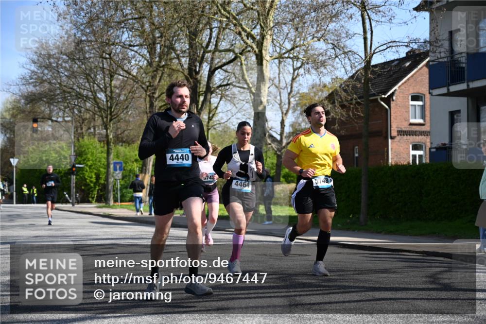 12.04.2026 - 45. Internationalen Wilhelmsburger Insellauf J. Mangold http://msf.ph/oto/9467447 12.04.2026 11:05:10 Ziel 2203, 2415, 3130, 4286, 4516, 5043, 2730, 2193, 4440, 4870, 2530, 3743, 5748, 4464, 5810, 3322, 3420, 3920, 2267, 2268, 2767, 2481, 2449 meine-sportfotos.de